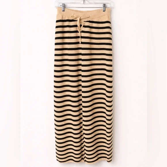 Striped Button-Front Knit Polo Set in Beige and Black - Picture 3 of 4